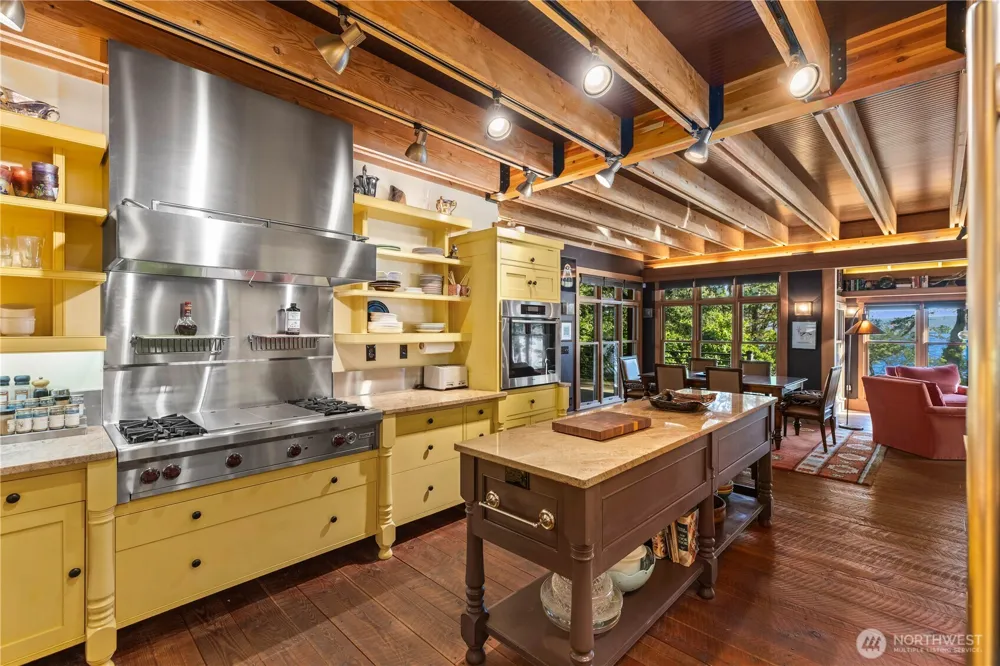 90 Montgomery Lane Orcas Island, WA 98245