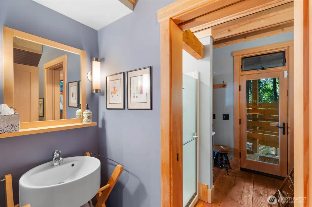 90 Montgomery Lane Orcas Island, WA 98245