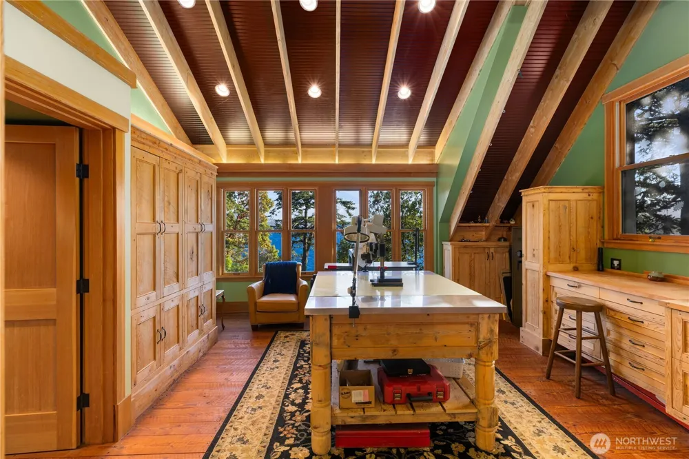 90 Montgomery Lane Orcas Island, WA 98245