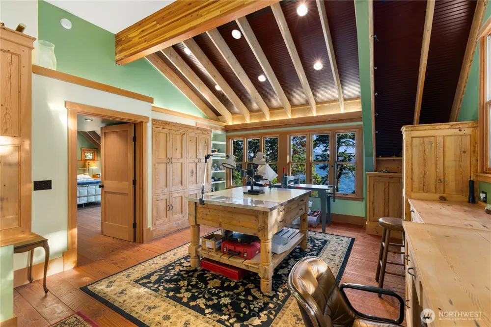 90 Montgomery Lane Orcas Island, WA 98245