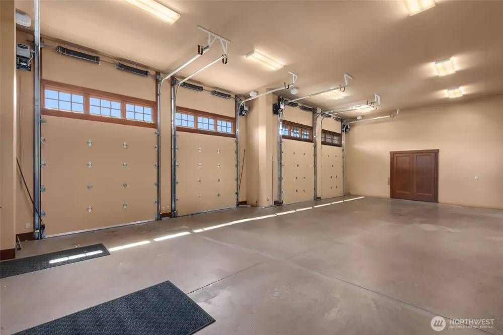 5051 US Highway 12 Elma, WA 98541
