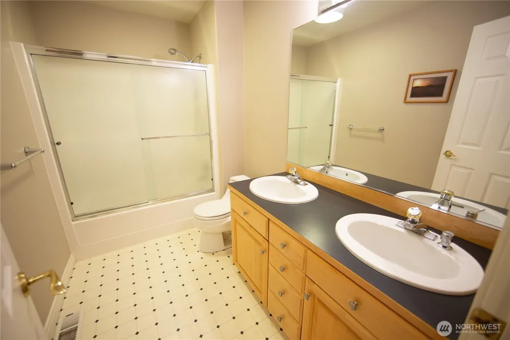 107 Springview Drive Lynden, WA 98264