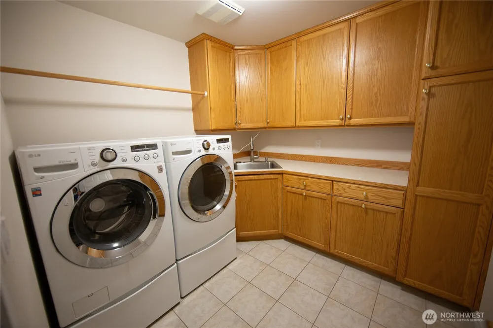 107 Springview Drive Lynden, WA 98264