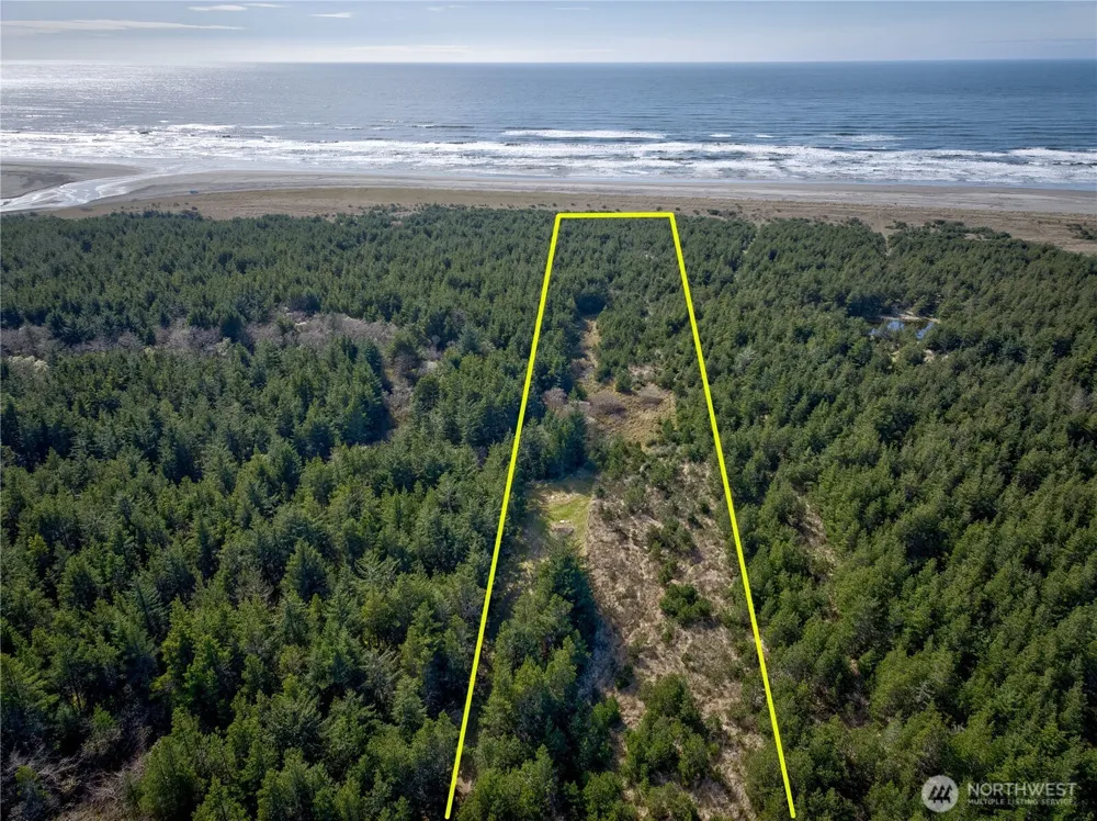 0 35th & J Lane Ilwaco, WA 98644