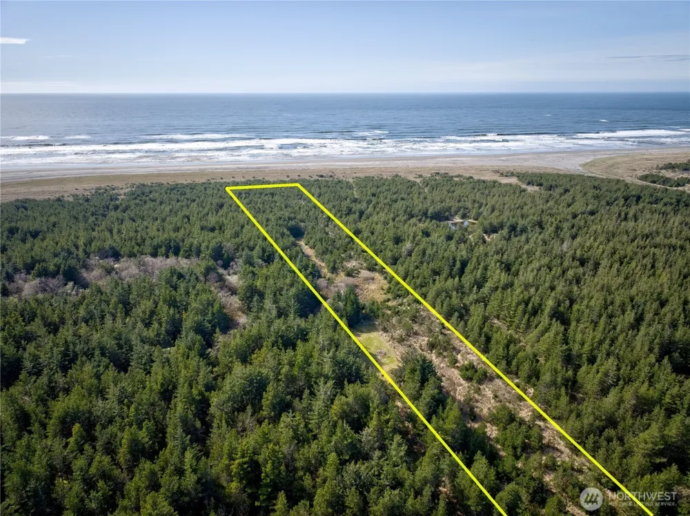 0 35th & J Lane Ilwaco, WA 98644