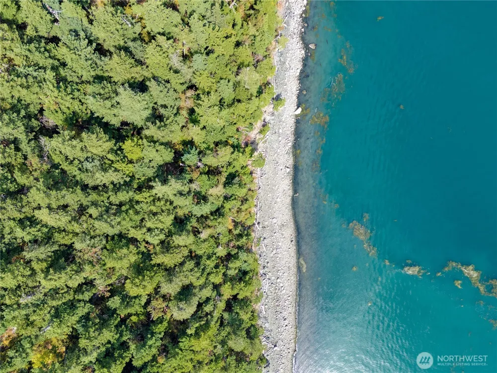 7121 Island View Drive Anacortes, WA 98221