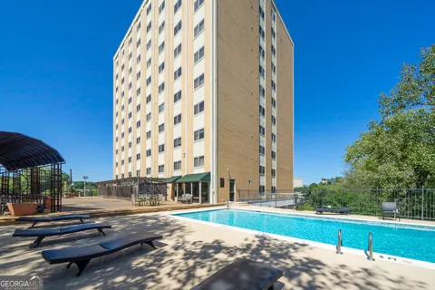 2285 Peachtree Road #602