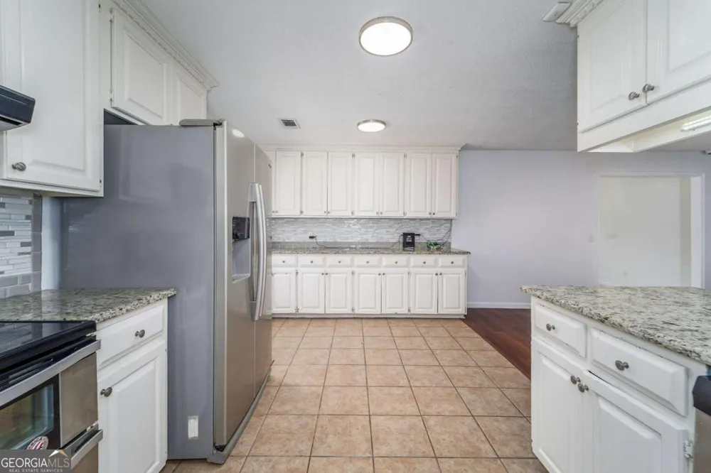 301 Ridge LN Douglas, GA 31533