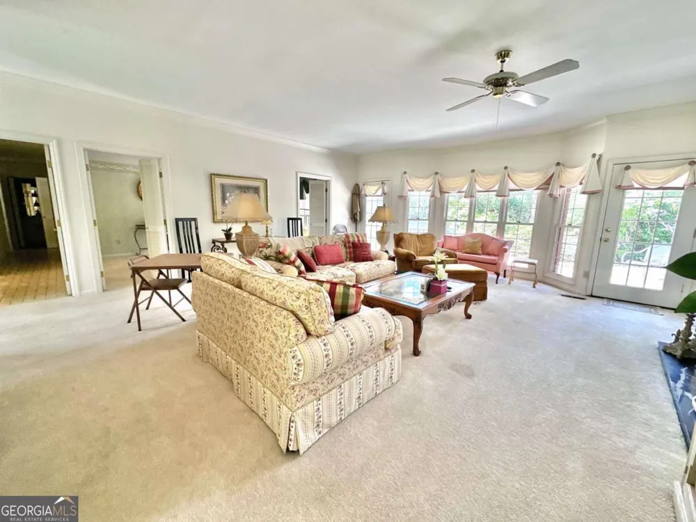 1236 7th AVE Eastman, GA 31023