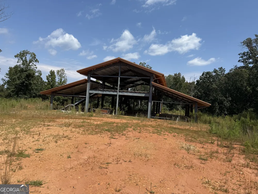 2355 Price RD Martin, GA 30557