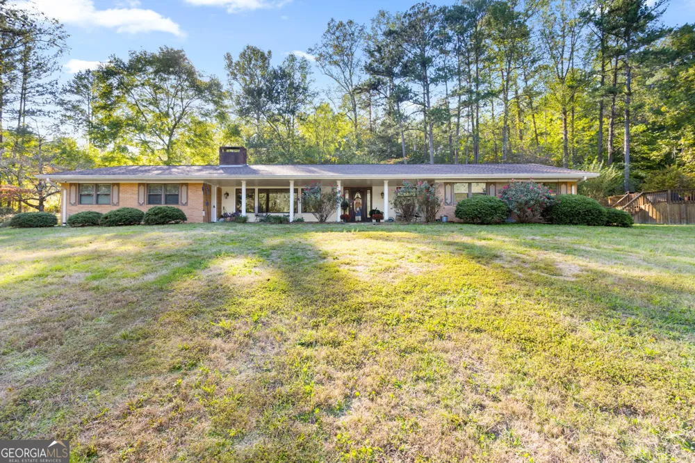 1208 Johnson RD Chickamauga, GA 30707