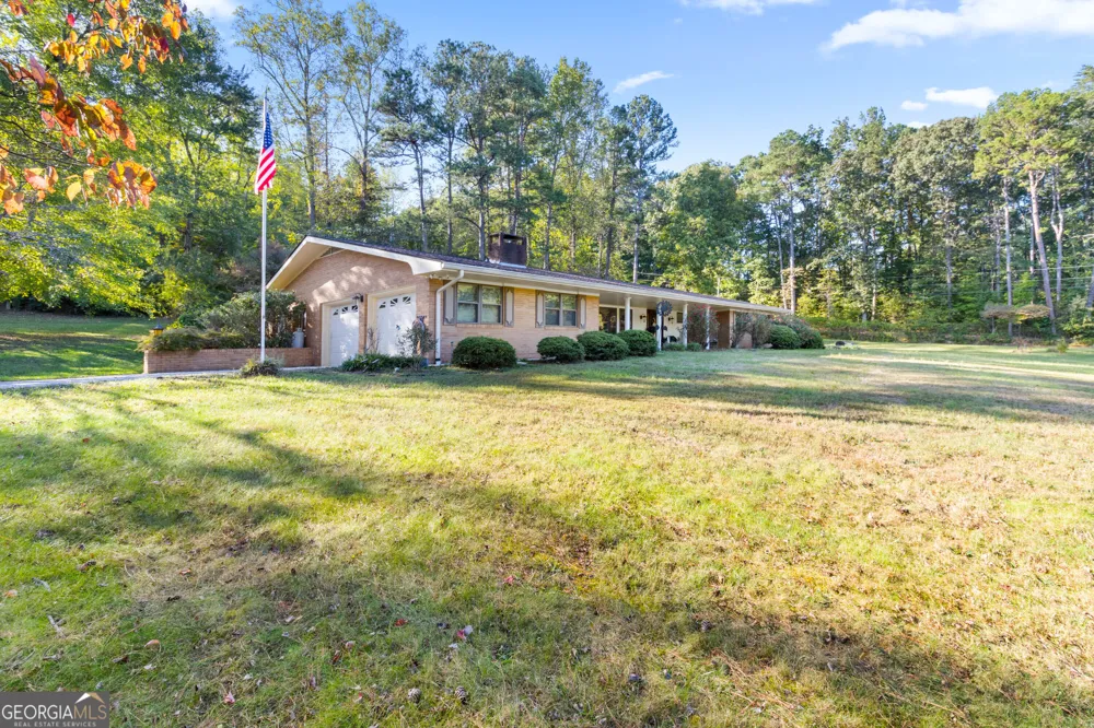1208 Johnson RD Chickamauga, GA 30707