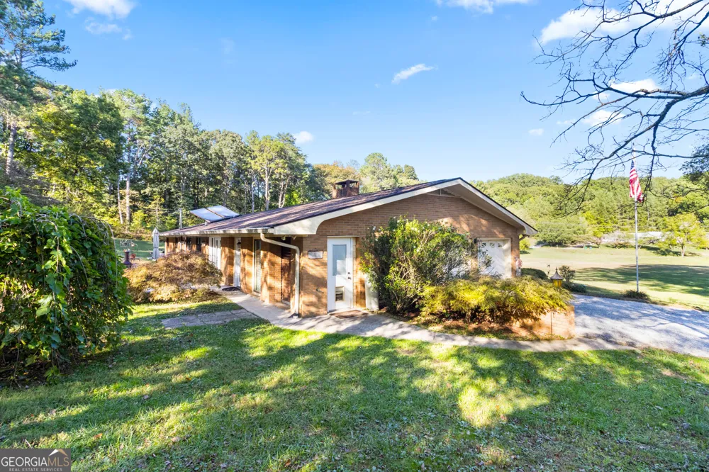 1208 Johnson RD Chickamauga, GA 30707