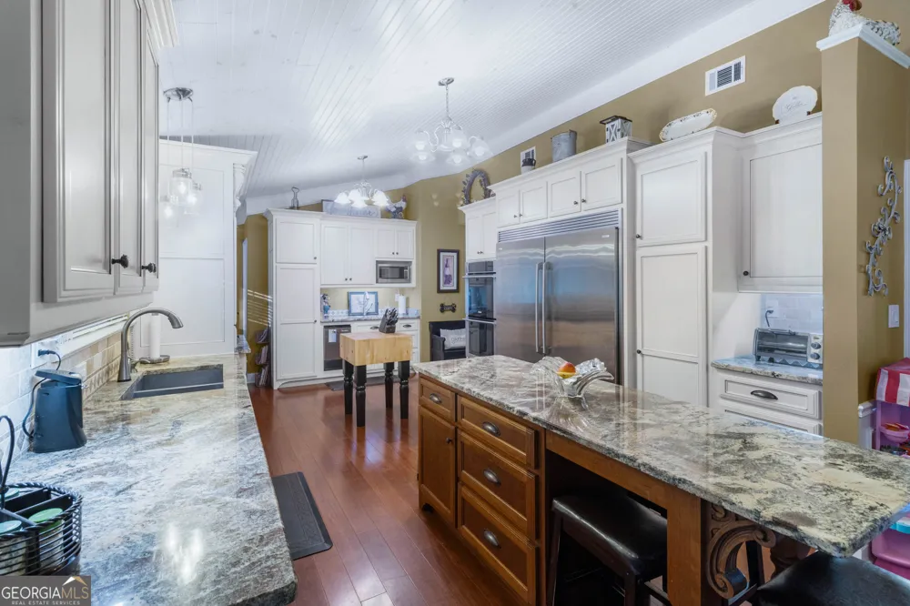 1208 Johnson RD Chickamauga, GA 30707