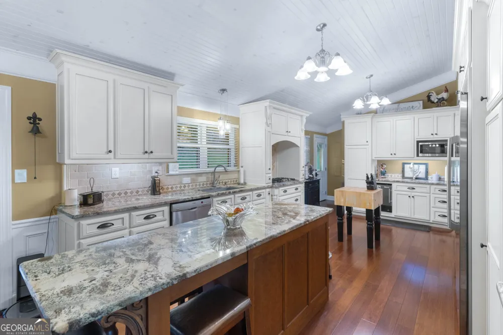1208 Johnson RD Chickamauga, GA 30707
