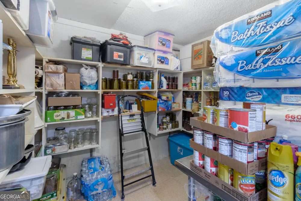 1208 Johnson RD Chickamauga, GA 30707