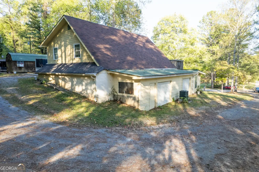 1208 Johnson RD Chickamauga, GA 30707