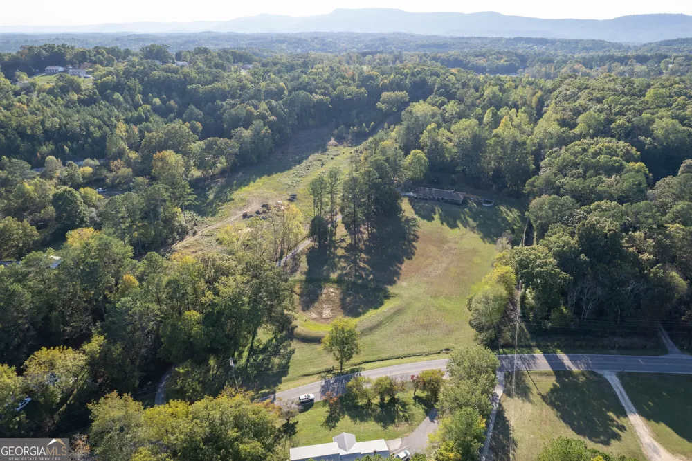 1208 Johnson RD Chickamauga, GA 30707