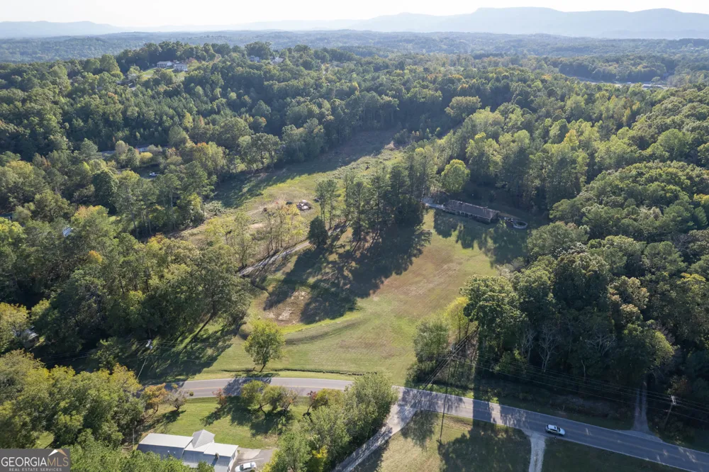 1208 Johnson RD Chickamauga, GA 30707