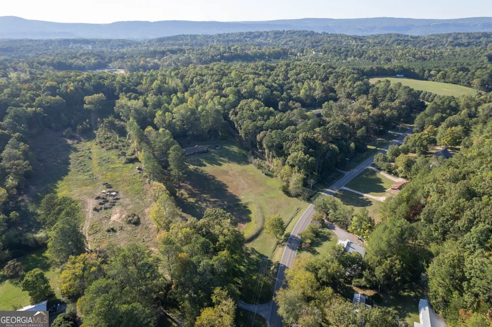 1208 Johnson RD Chickamauga, GA 30707