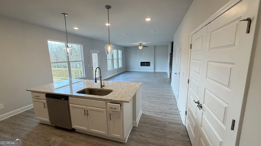 47 Shelby CT Commerce, GA 30529