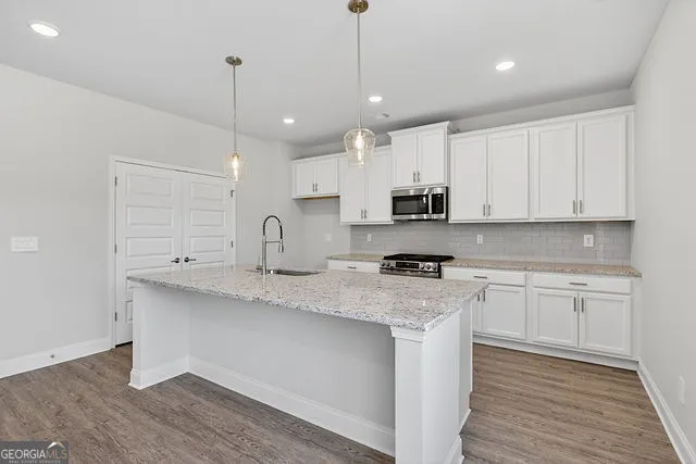 47 Shelby CT Commerce, GA 30529
