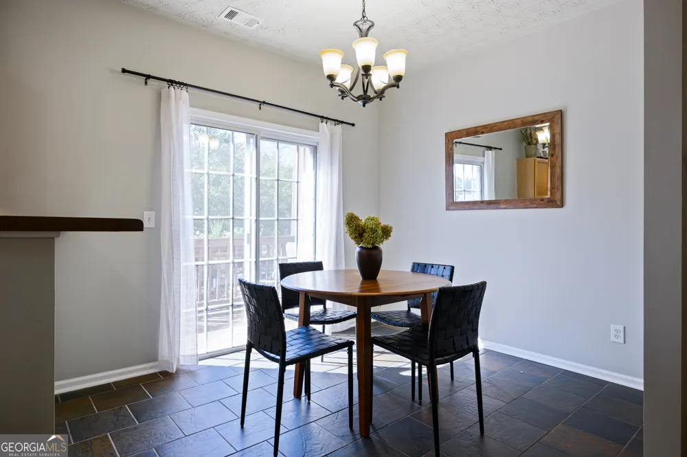 1431 Bay Overlook DR Woodstock, GA 30188