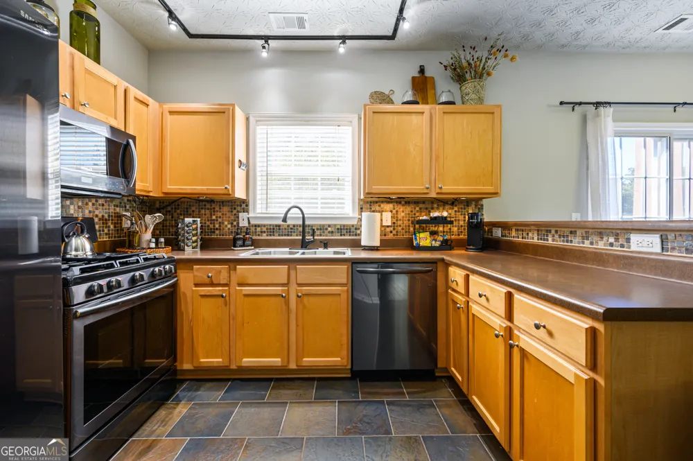 1431 Bay Overlook DR Woodstock, GA 30188