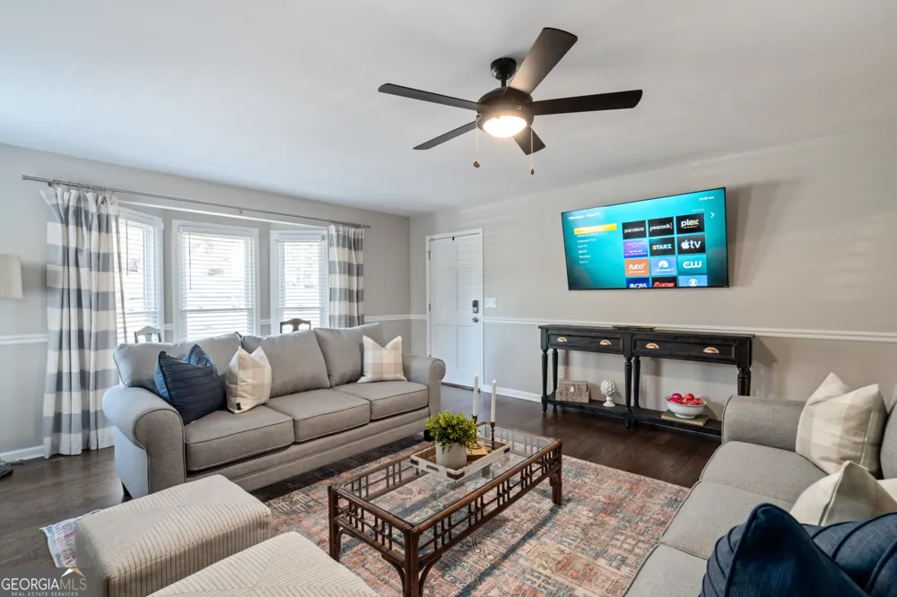 17 Rock Crest CIR SE Cartersville, GA 30121