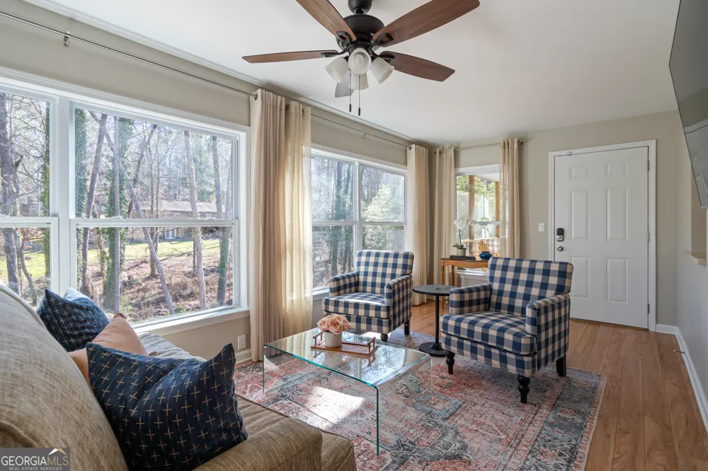 17 Rock Crest CIR SE Cartersville, GA 30121