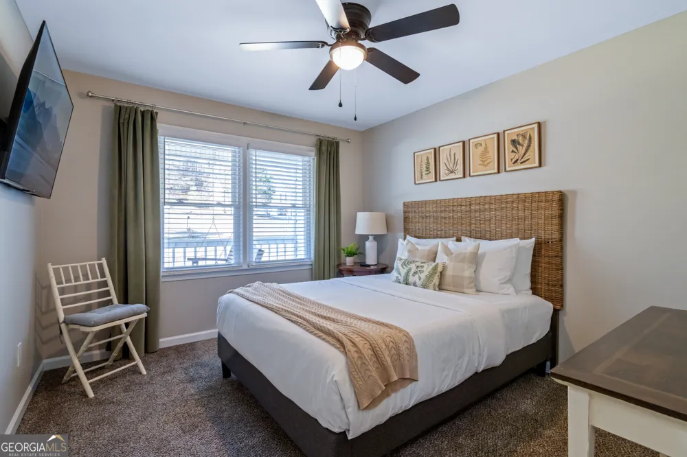 17 Rock Crest CIR SE Cartersville, GA 30121