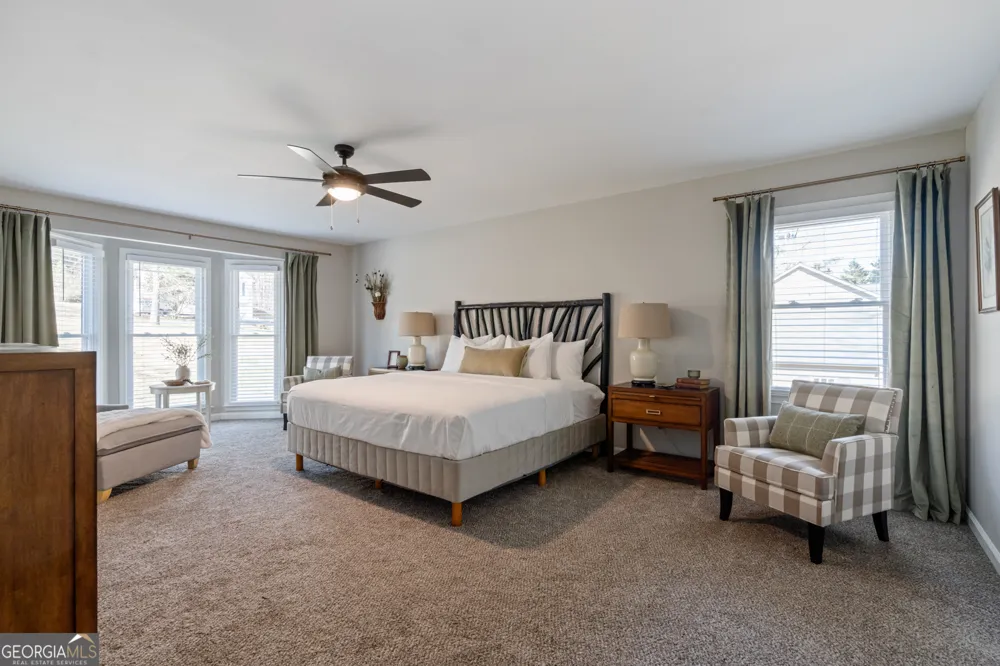 17 Rock Crest CIR SE Cartersville, GA 30121