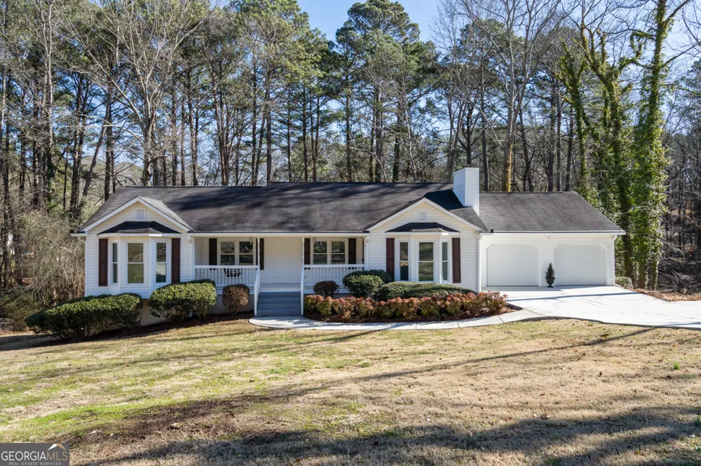 17 Rock Crest CIR SE Cartersville, GA 30121