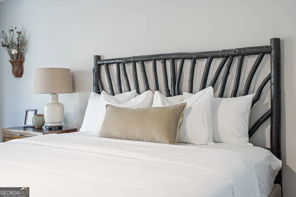 17 Rock Crest CIR SE Cartersville, GA 30121