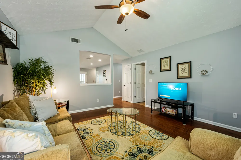 18 Larkspur LN Emerson, GA 30137