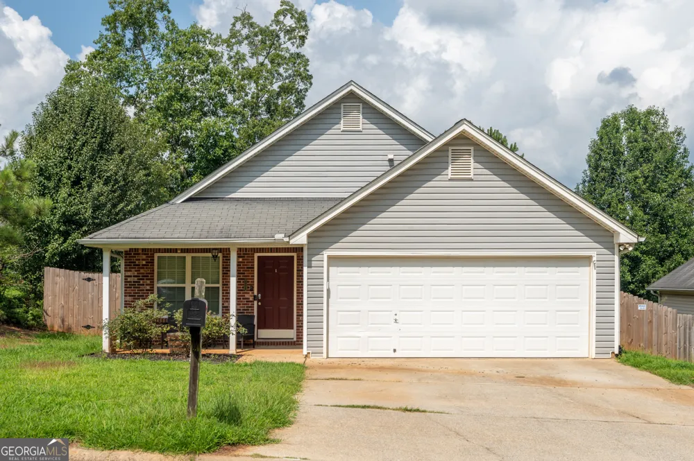 18 Larkspur LN Emerson, GA 30137