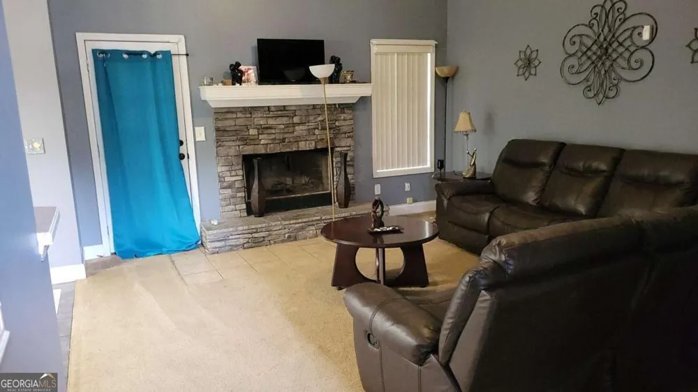 25 Shady Oaks TRL Covington, GA 30016