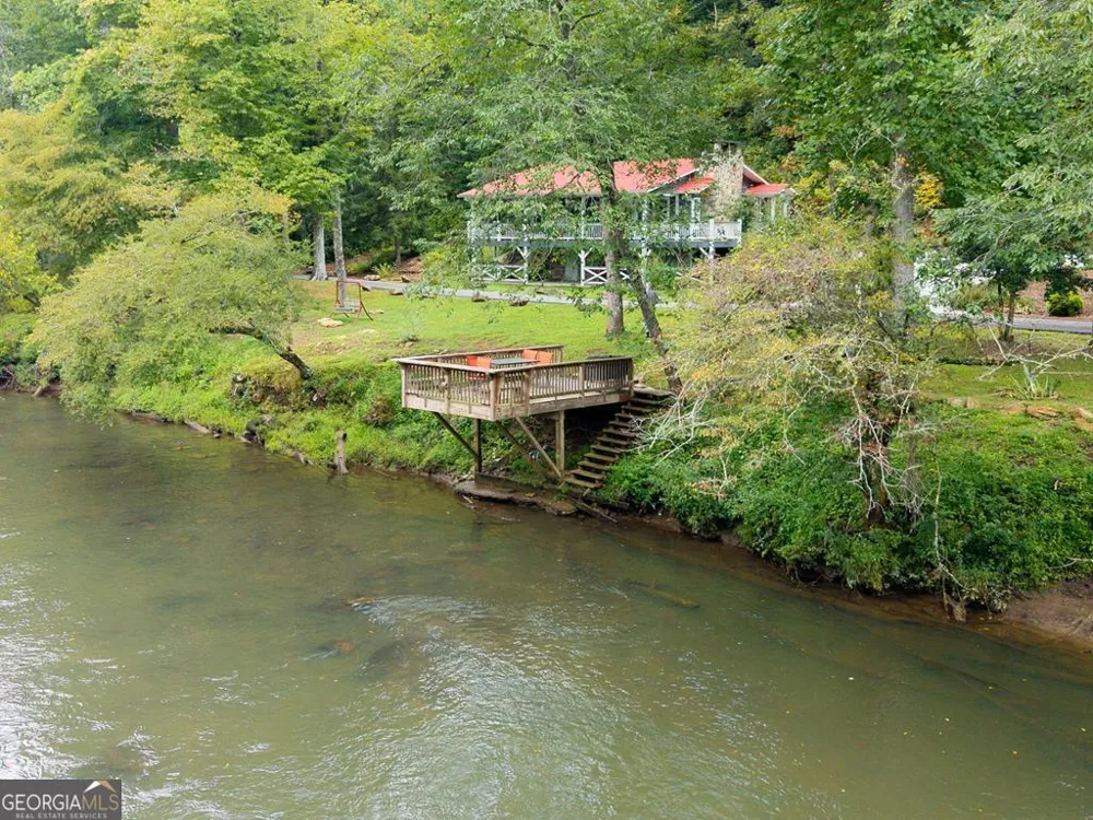 270 Hiawassee River RD Brasstown, NC 28902