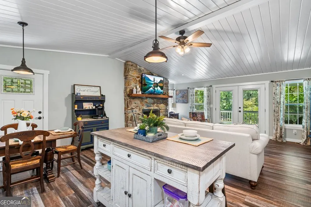 270 Hiawassee River RD Brasstown, NC 28902