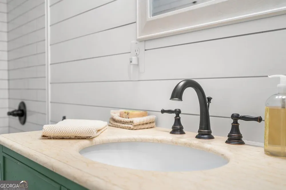 270 Hiawassee River RD Brasstown, NC 28902