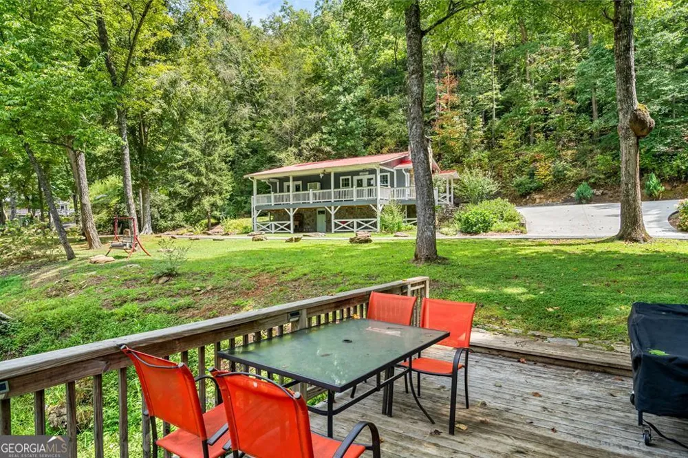 270 Hiawassee River RD Brasstown, NC 28902