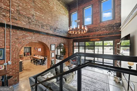 534 2ND Street