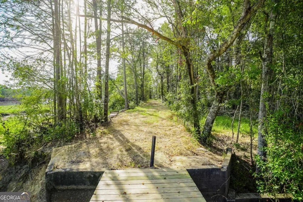 188 Brenda RD Portal, GA 30450
