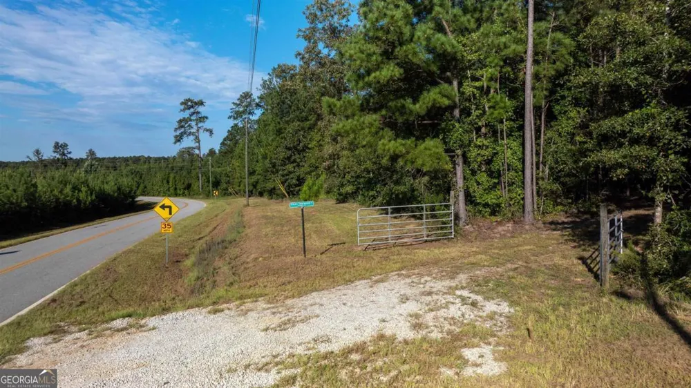 1901 Grey Land RD Greensboro, GA 30642