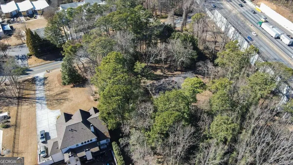 5757 Long Island DR NW Sandy Springs, GA 30327