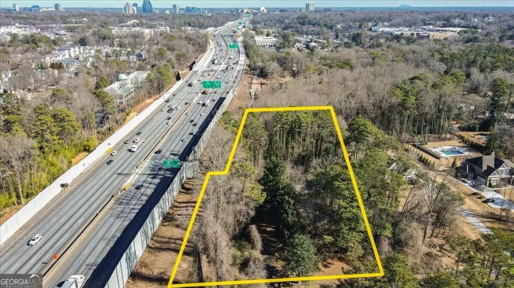 5757 Long Island DR NW Sandy Springs, GA 30327