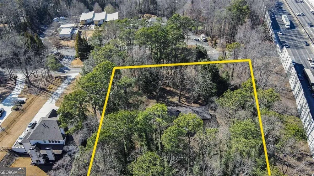 5757 Long Island DR NW Sandy Springs, GA 30327
