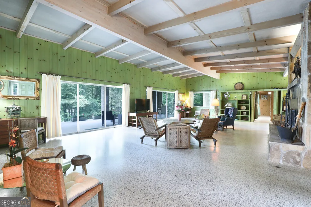 120 Pinto LN Lakemont, GA 30552