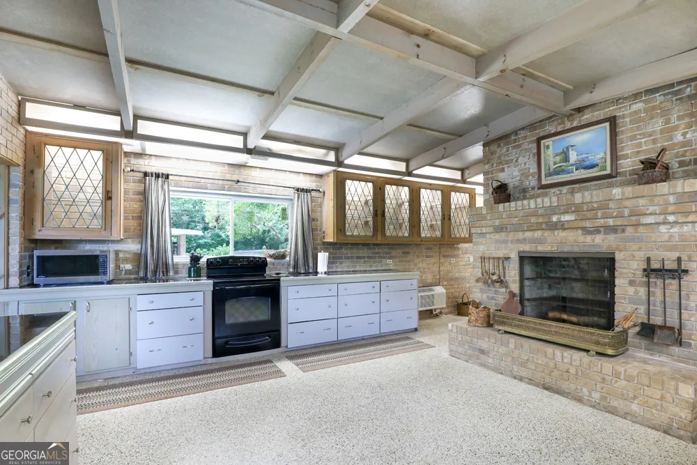 120 Pinto LN Lakemont, GA 30552