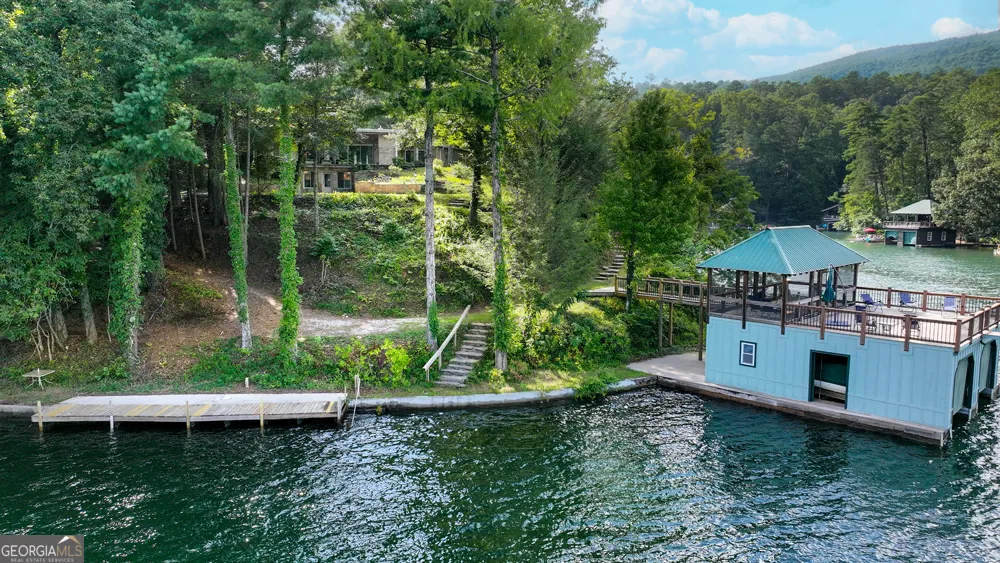 120 Pinto LN Lakemont, GA 30552